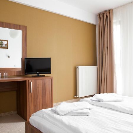 Hotel Mariss Алба-Юлія Екстер'єр фото