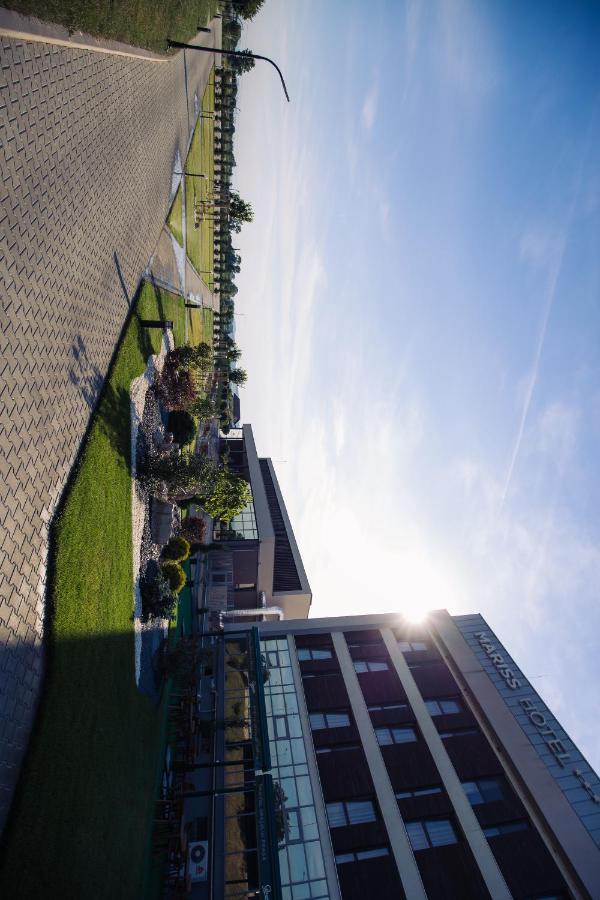 Hotel Mariss Алба-Юлія Екстер'єр фото